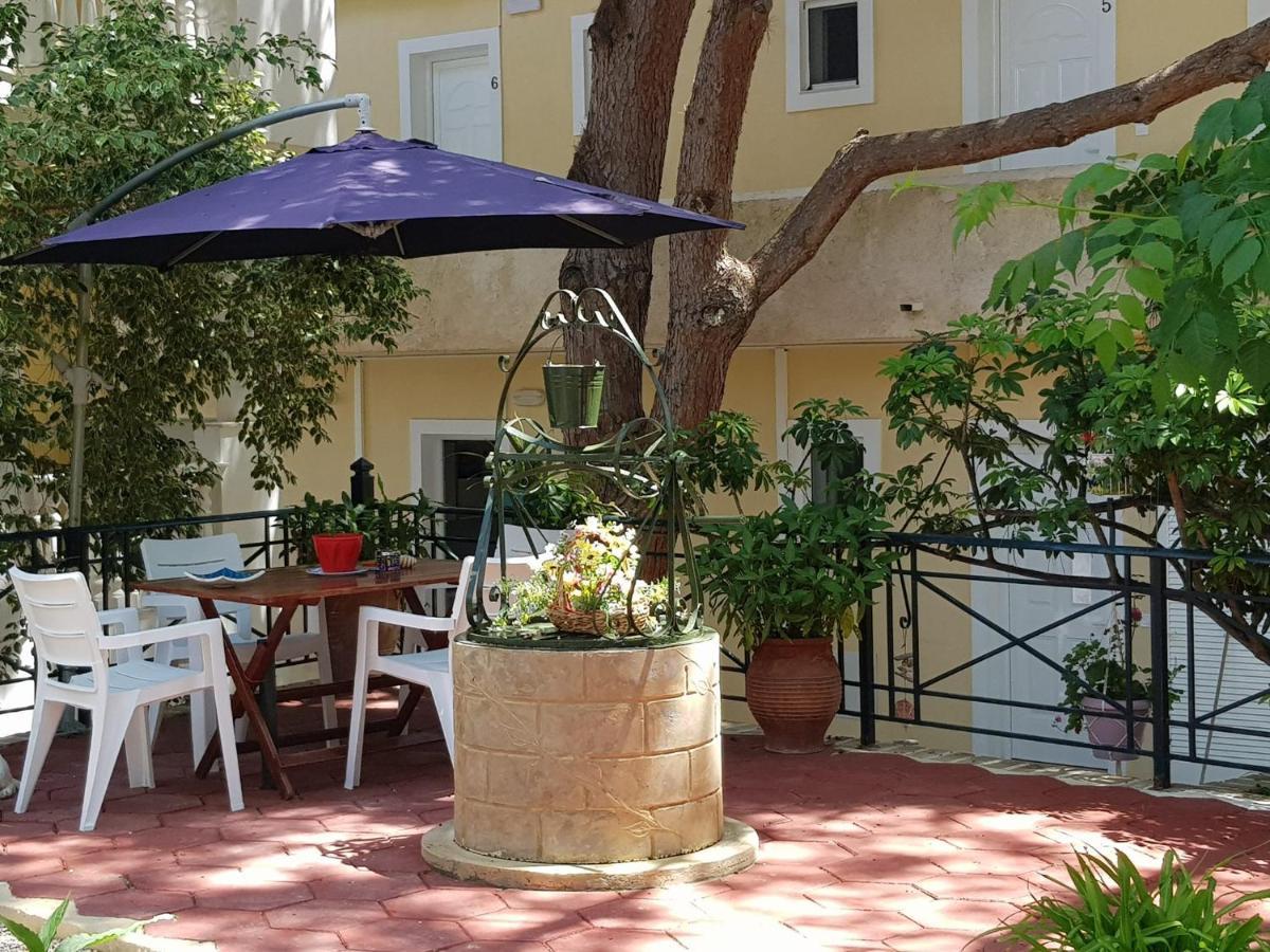 Kuris Studios & Apartments Vasilikí Exterior foto